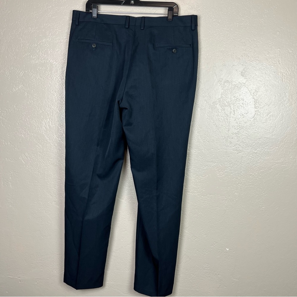 5/$30 Haggar clothing men tailored fit men‎ navy blue pants size 38X32 - Picture 6 of 15